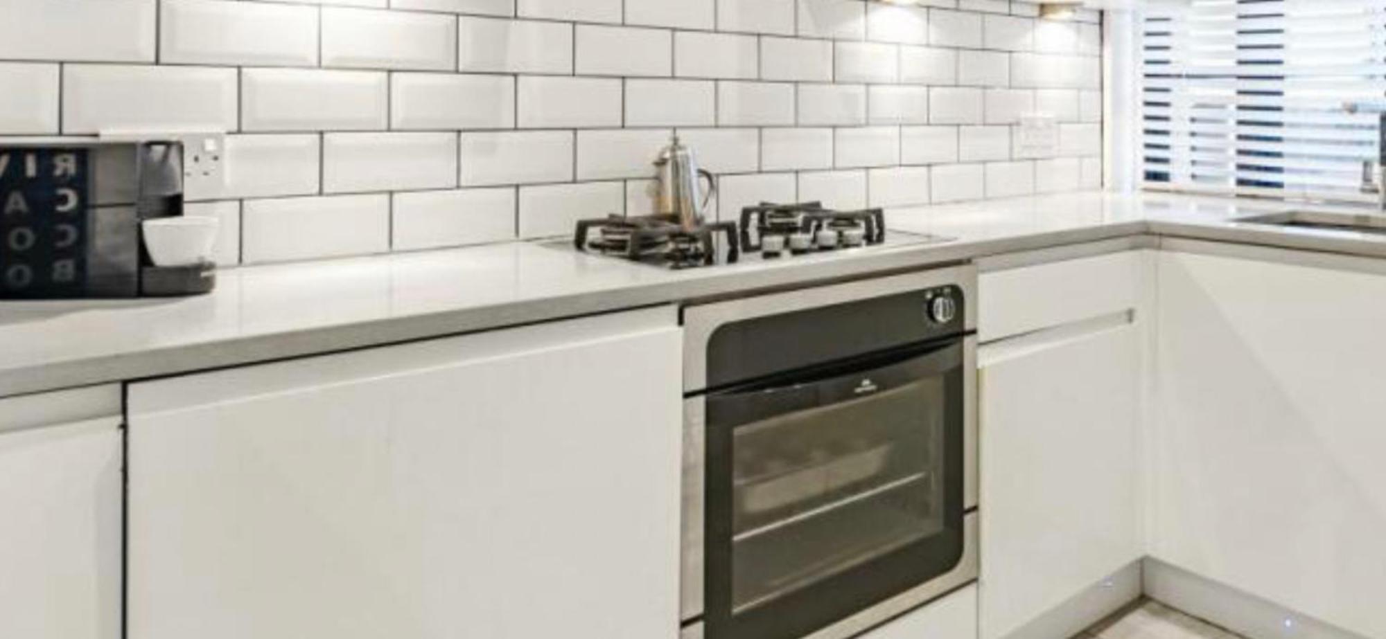 Appartamento Tower Bridge, Boutique, Shad Thames Butlers Wharf Secure Parking , Balcony View Of Shard, Luxury With Van Parking Upto 4 Vans Ideal For Builders Shopfitters Secure Cctv Londra Esterno foto